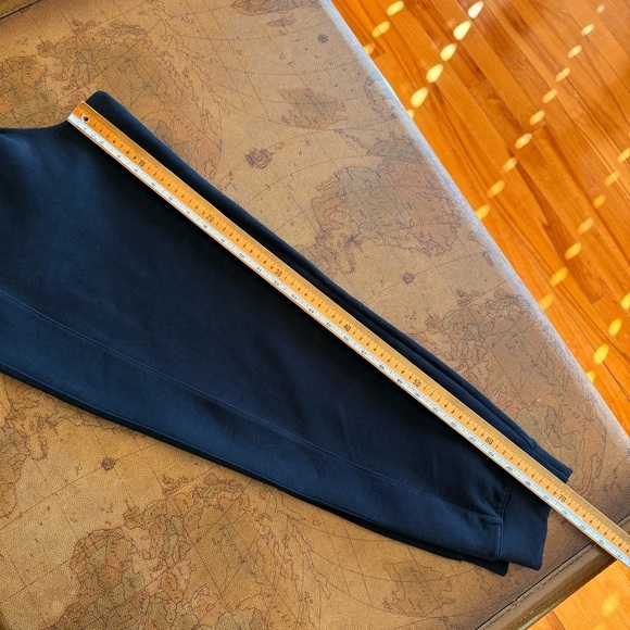 Nike Dri-FIT 24.7 Impossibly Soft joggers - Picture 9 of 11